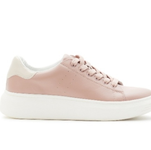 Women's Time and Tru Platform Sneakers - Picture 2 of 3